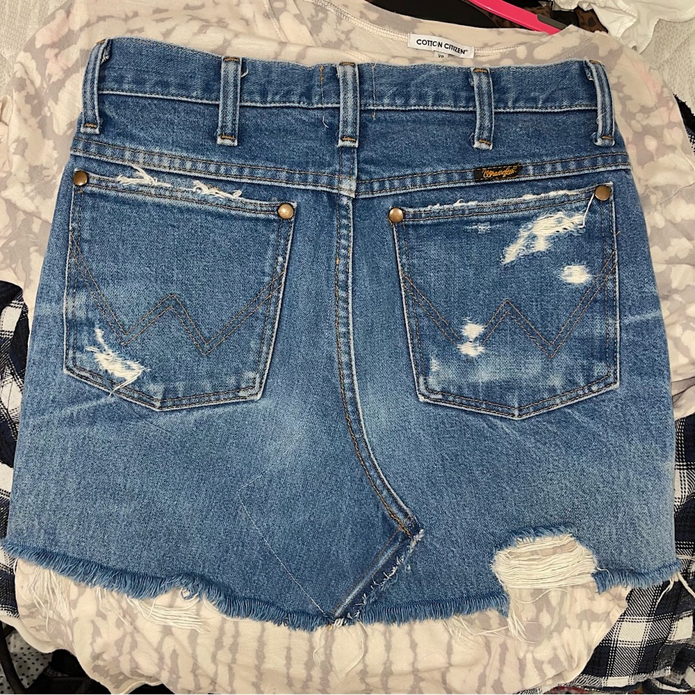 WRANGLER DISTRESSED DENIM SKIRT